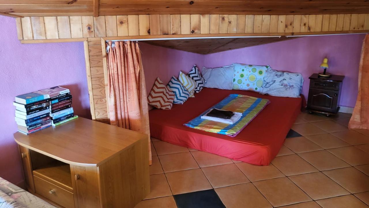 Guest House Fanny Sinemoretz Exterior photo