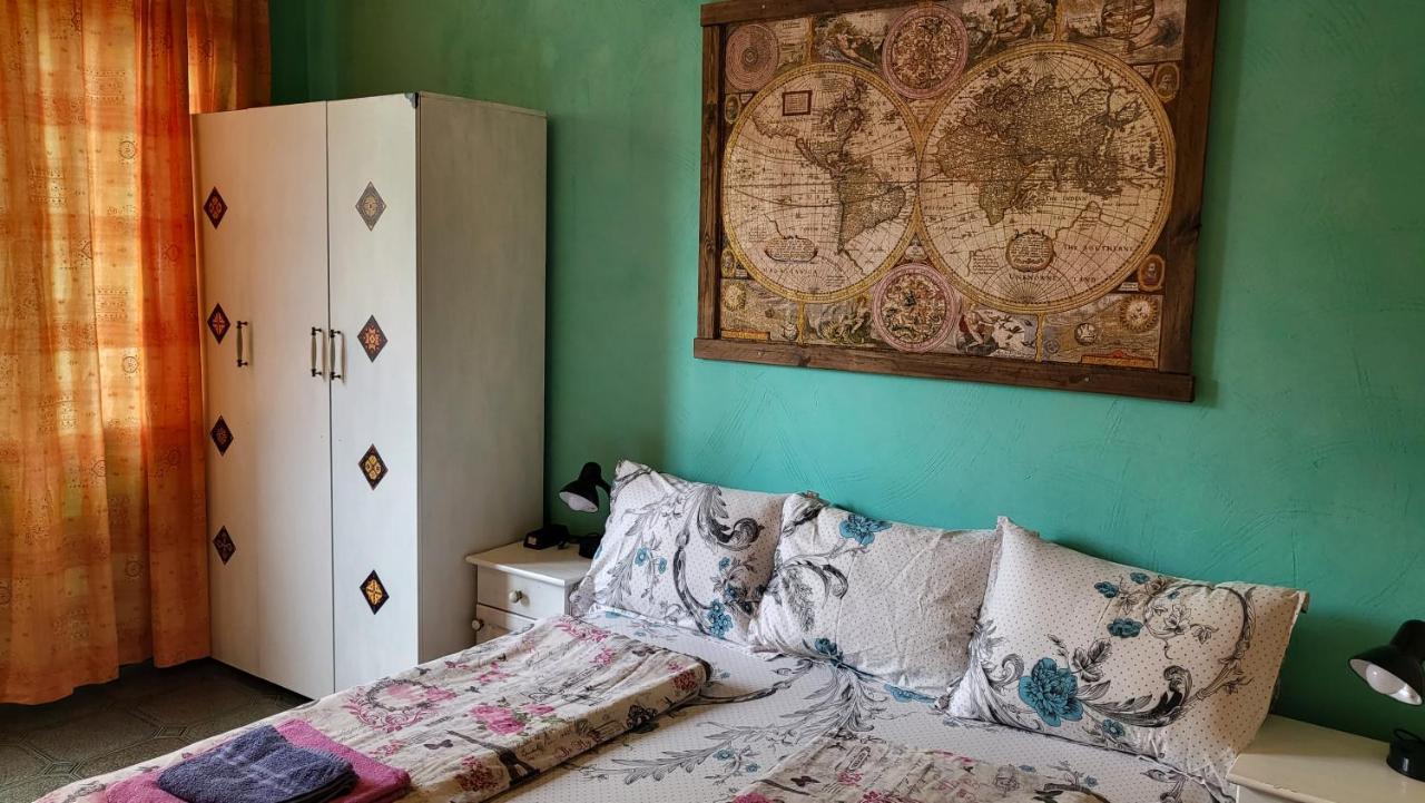 Guest House Fanny Sinemoretz Exterior photo