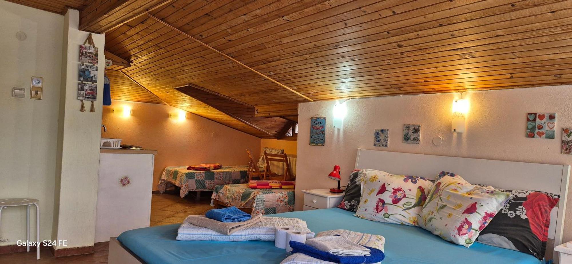Guest House Fanny Sinemoretz Room photo