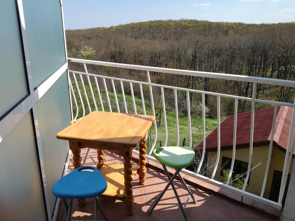 Guest House Fanny Sinemoretz Exterior photo